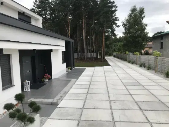 Kompleksowe zakładanie ogrodów kostka brukowa prace ziemne, trawnik