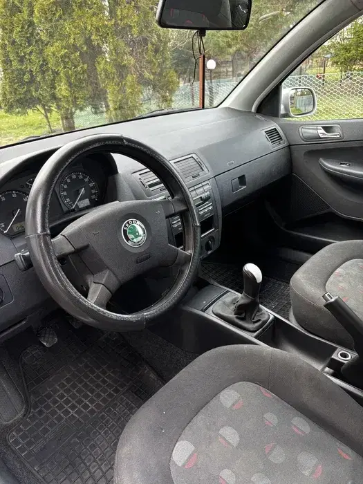 Mobilne czyszczenie wnętrza auta