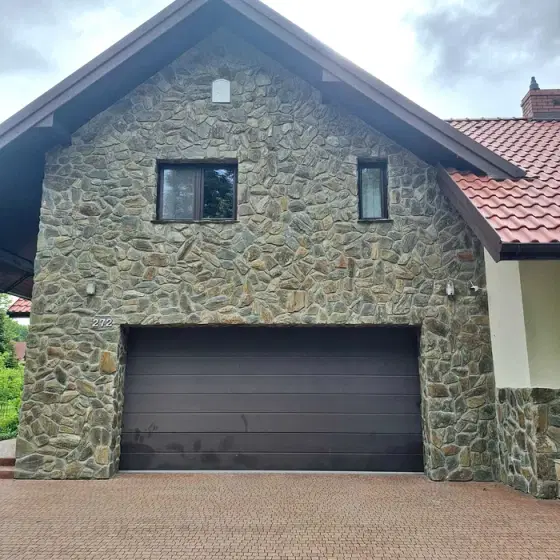 Elewacje i ogrodzenia z kamienia naturalnego