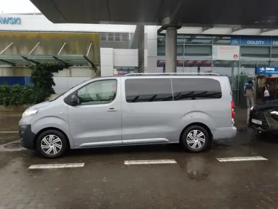 Przewóz osób biznes taxi
