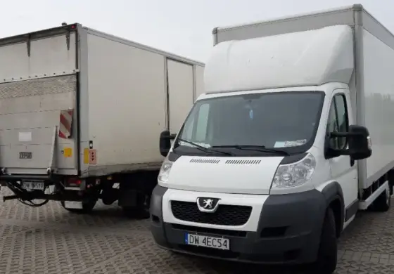 Tani Transport od 50zł Tanie Przeprowadzki Bus z windą Niskie ceny
