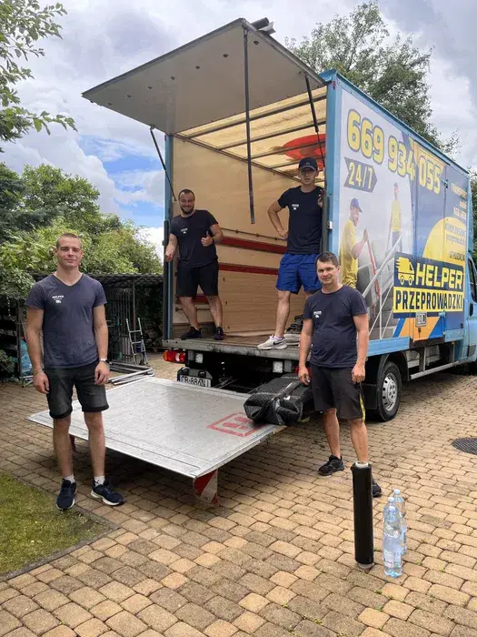 HELPER Przeprowadzki Bydgoszcz, bagazówka transport mebli