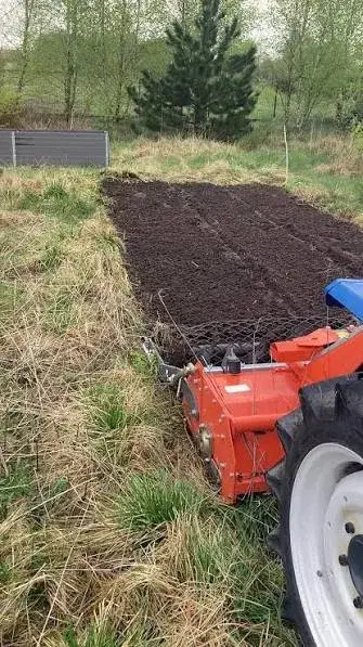 Oferujemy państwu USŁUGI GLEBOGRYzarka separacyjną z mini traktorem