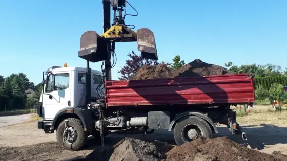Wywrotka hds z łyżką Toruń transport piasek ziemia, beton,gruz,żwir