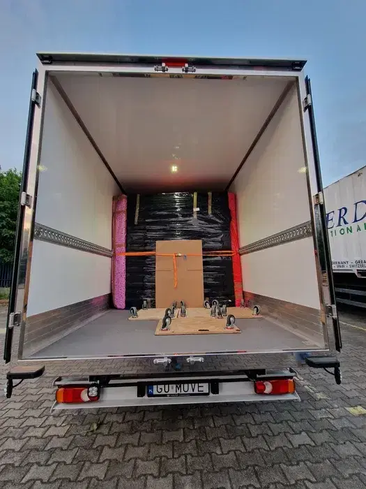 Przeprowadzki Warszawa i okolice, Transport,utylizacja mebli, biura -1