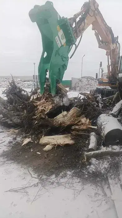 Usuwanie pni, frezowanie korzeni drzew.
