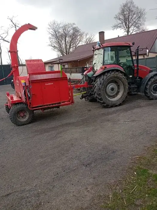Usługi rębakiem do gałęzi, wycinka samosiejek, przecinki lasów.