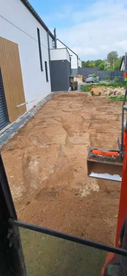 Usługi minikoparką, wywrotka do 3,5 tony