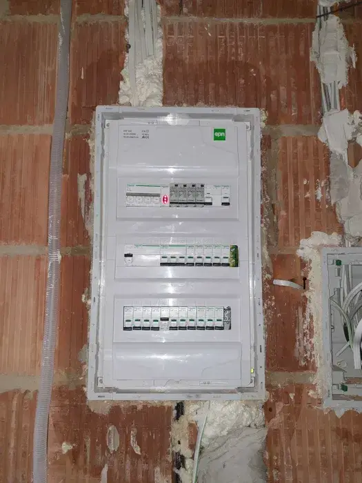 Elektryk, elektryka, instalacje elektryczne, pomiary