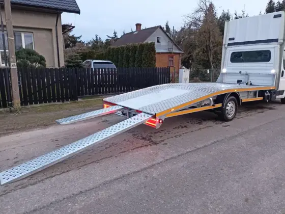 Boxer Ducato Jumper zabudowa lawety najazd od ręki producent