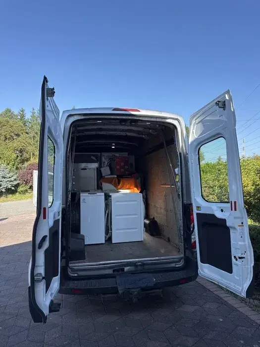 Usługi Transportowe, Przeprowadzki, Opróżnianie i Oczyszczanie Lokali.